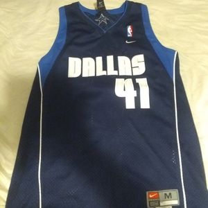 Derk Nowitzki Jersey